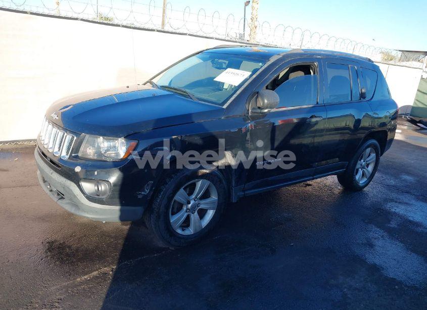 Photo 6 of 2014 Jeep Compass SPORT (VIN 1C4NJCBB2ED752995)