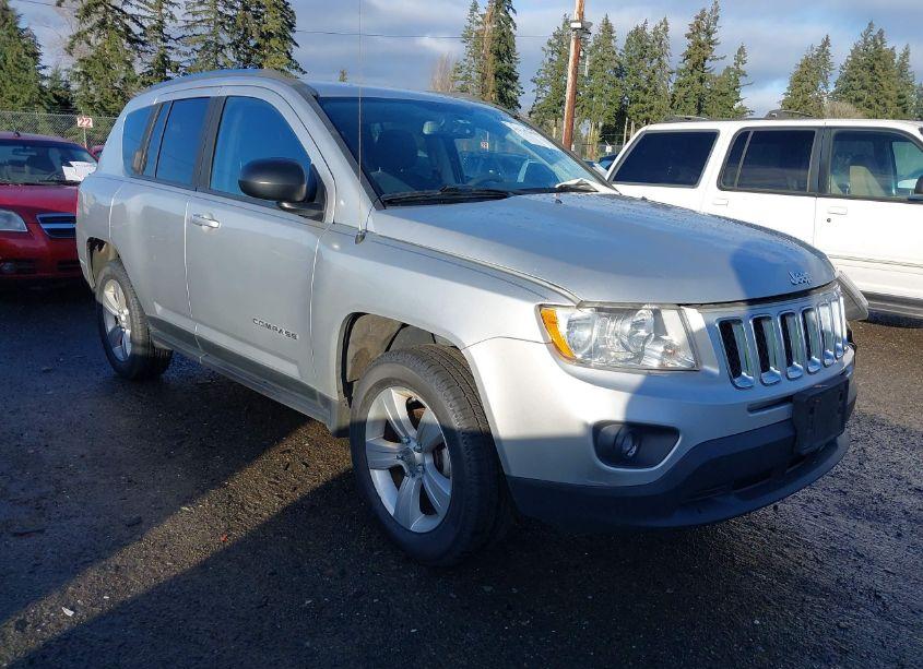 2013 Jeep Compass SPORT (VIN 1C4NJCBB3DD102765) main photo