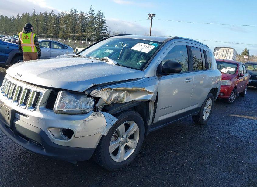 Photo 2 of 2013 Jeep Compass SPORT (VIN 1C4NJCBB3DD102765)