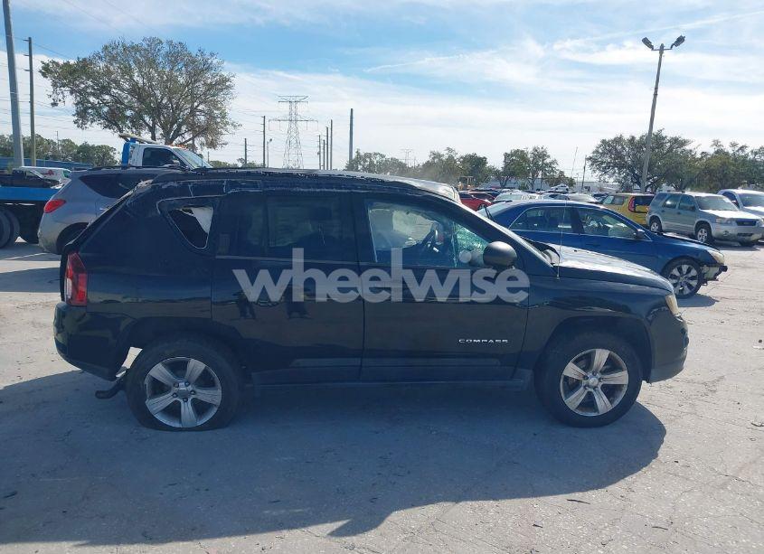 Photo 13 of 2014 Jeep Compass SPORT (VIN 1C4NJCBB3ED648001)