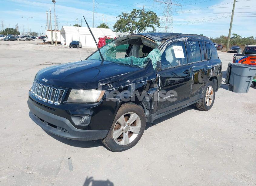 Photo 2 of 2014 Jeep Compass SPORT (VIN 1C4NJCBB3ED648001)