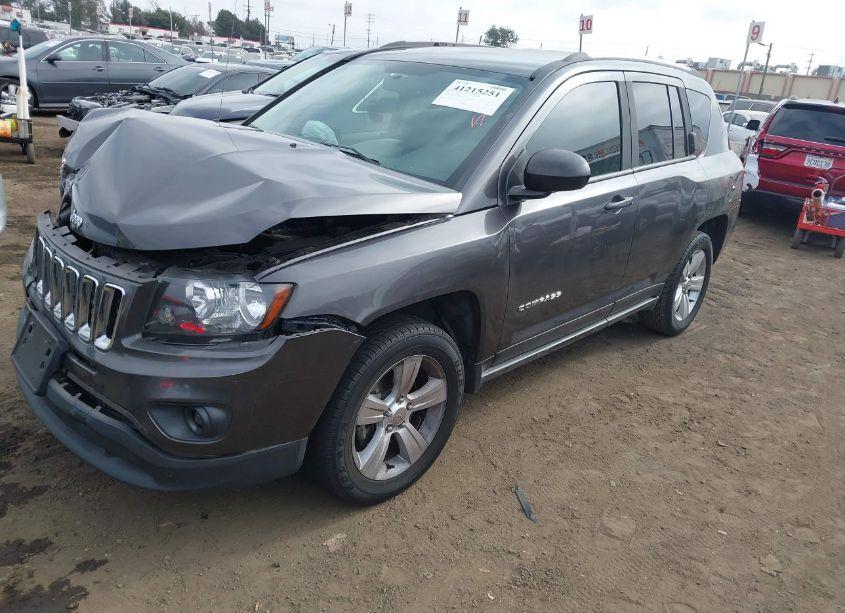 Photo 2 of 2014 Jeep Compass SPORT (VIN 1C4NJCBB4ED789823)