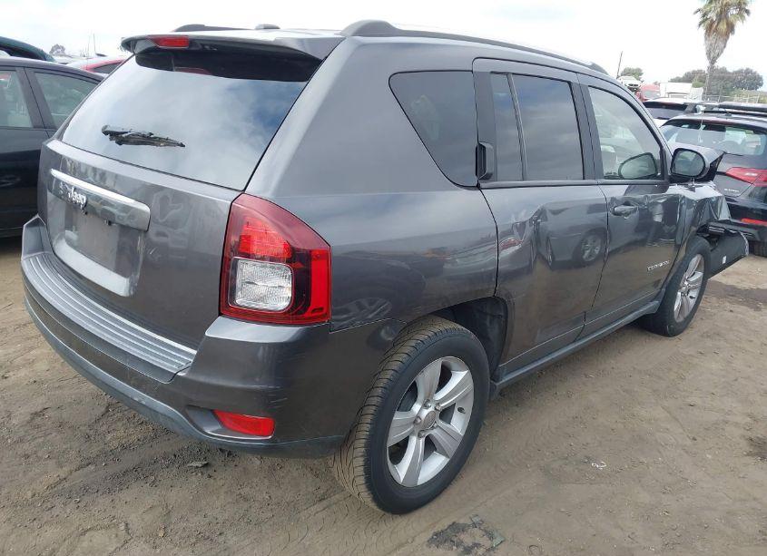 Photo 4 of 2014 Jeep Compass SPORT (VIN 1C4NJCBB4ED789823)