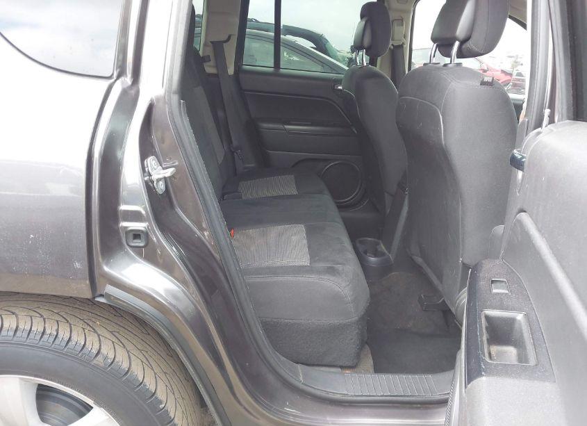 Photo 8 of 2014 Jeep Compass SPORT (VIN 1C4NJCBB4ED789823)