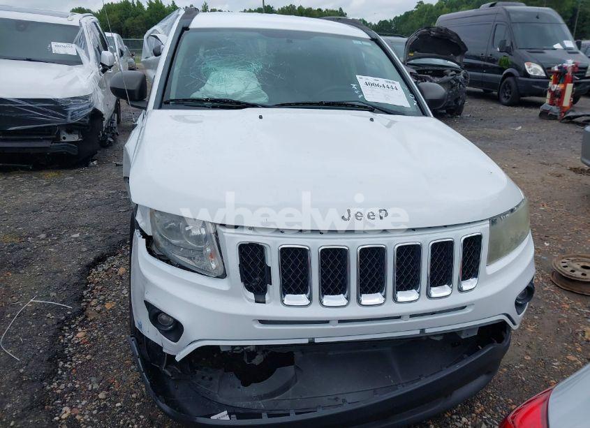 Photo 12 of 2014 Jeep Compass SPORT (VIN 1C4NJCBB5ED624248)
