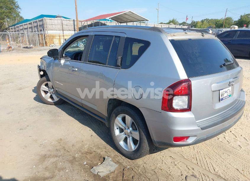 Photo 3 of 2015 Jeep Compass SPORT (VIN 1C4NJCBB5FD110725)