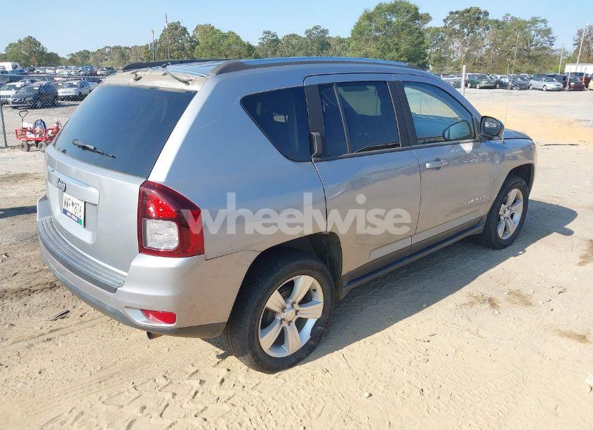 Photo 4 of 2015 Jeep Compass SPORT (VIN 1C4NJCBB5FD110725)