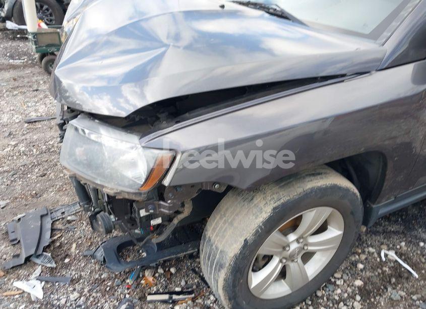 Photo 6 of 2015 Jeep Compass SPORT (VIN 1C4NJCBB5FD362054)