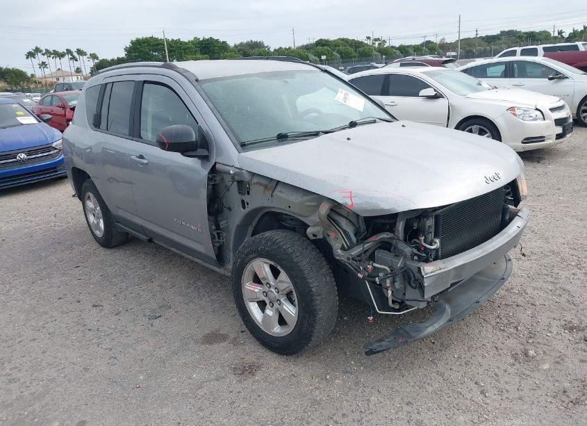 2016 Jeep Compass SPORT (VIN 1C4NJCBB5GD681732) main photo