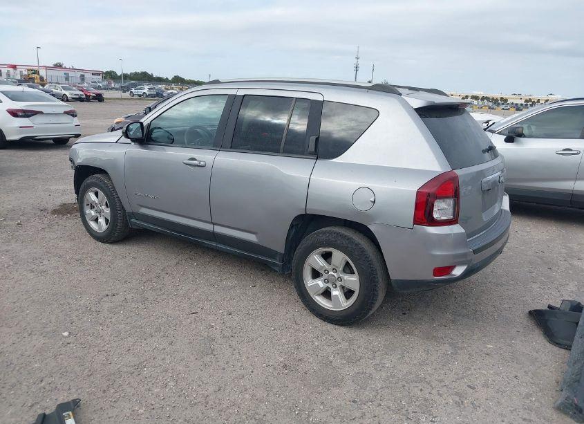 Photo 3 of 2016 Jeep Compass SPORT (VIN 1C4NJCBB5GD681732)