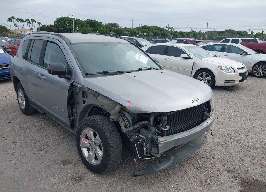 Photo 6 of 2016 Jeep Compass SPORT (VIN 1C4NJCBB5GD681732)