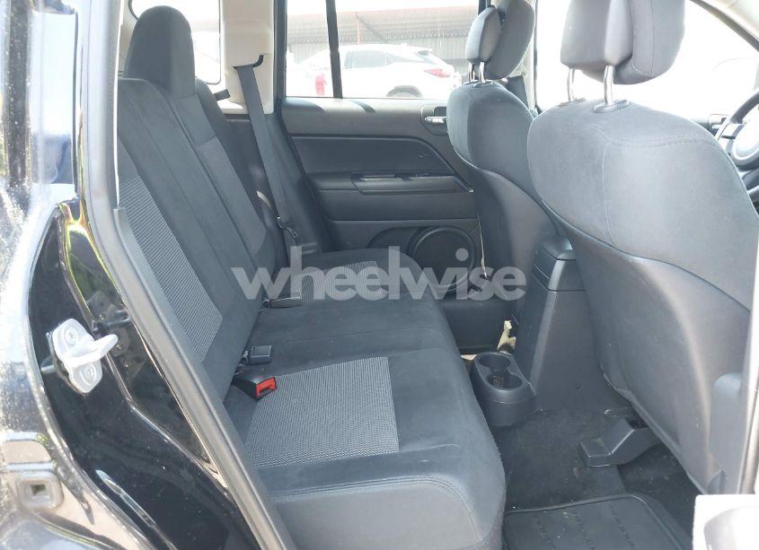 Photo 8 of 2013 Jeep Compass SPORT (VIN 1C4NJCBB6DD102369)