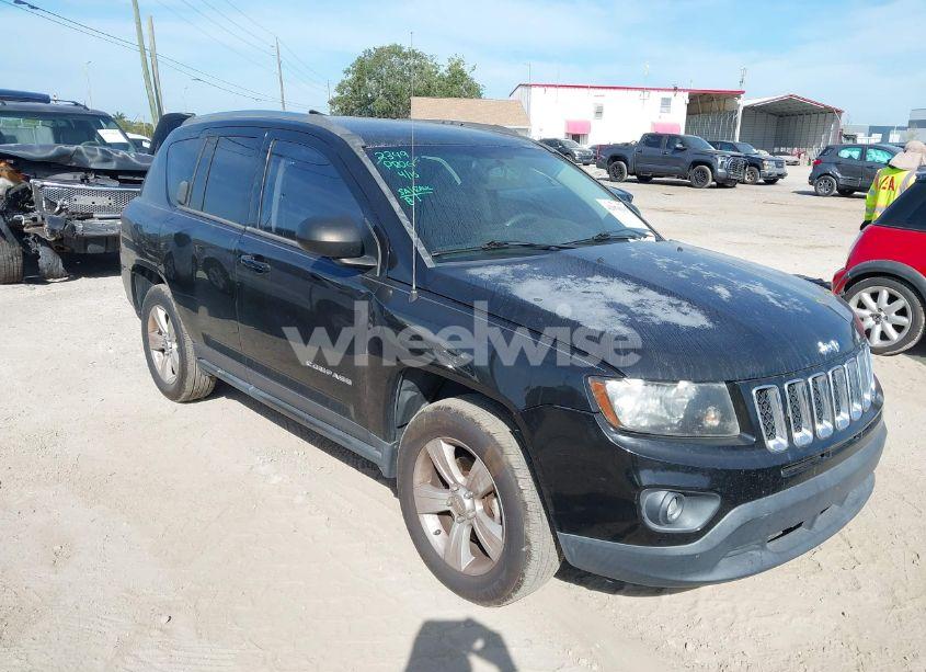 2014 Jeep Compass SPORT (VIN 1C4NJCBB6ED889535) main photo