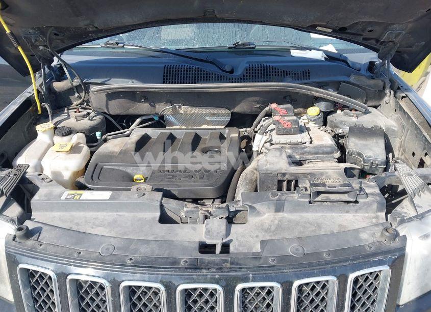 Photo 10 of 2014 Jeep Compass SPORT (VIN 1C4NJCBB6ED889535)