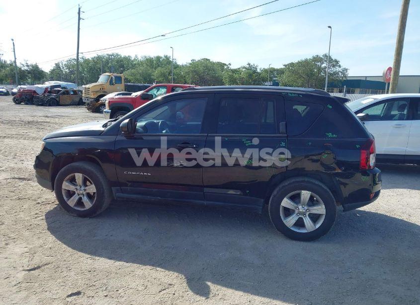 Photo 13 of 2014 Jeep Compass SPORT (VIN 1C4NJCBB6ED889535)