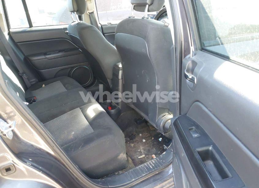 Photo 8 of 2017 Jeep Compass SPORT FWD (VIN 1C4NJCBB6HD132168)