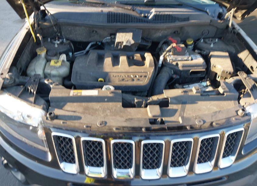 Photo 10 of 2014 Jeep Compass SPORT (VIN 1C4NJCBB7ED819090)