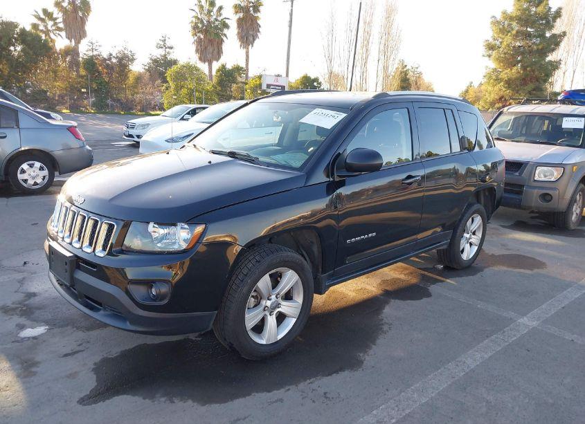 Photo 2 of 2014 Jeep Compass SPORT (VIN 1C4NJCBB7ED819090)