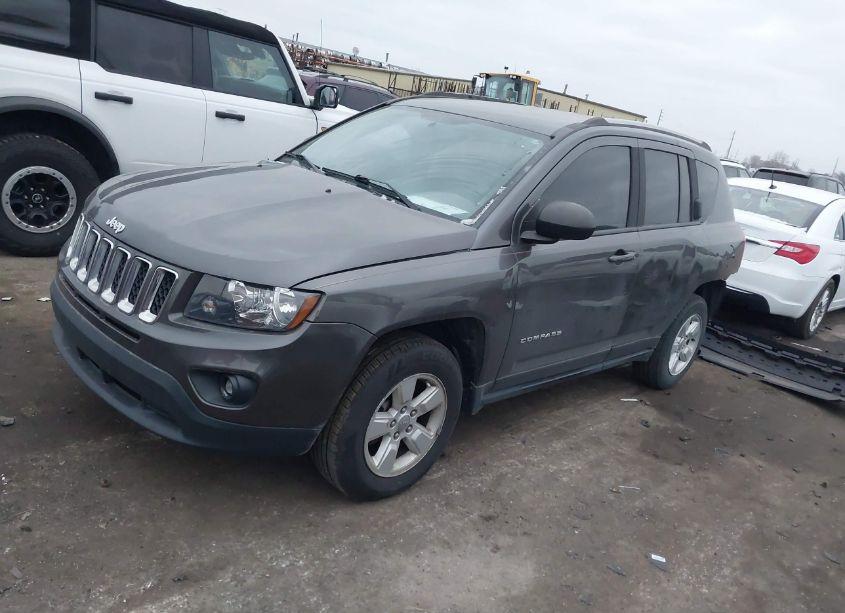 Photo 2 of 2016 Jeep Compass SPORT (VIN 1C4NJCBB7GD765132)