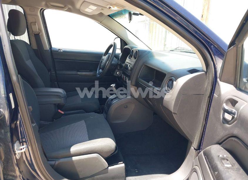 Photo 5 of 2013 Jeep Compass SPORT (VIN 1C4NJCBB9DD141246)