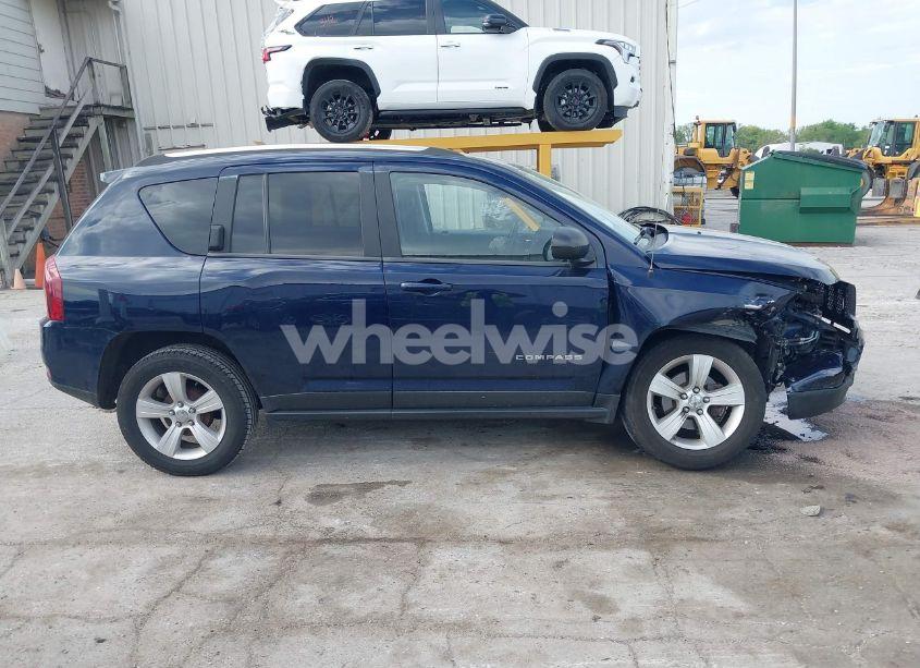 Photo 14 of 2014 Jeep Compass SPORT (VIN 1C4NJCBB9ED587978)