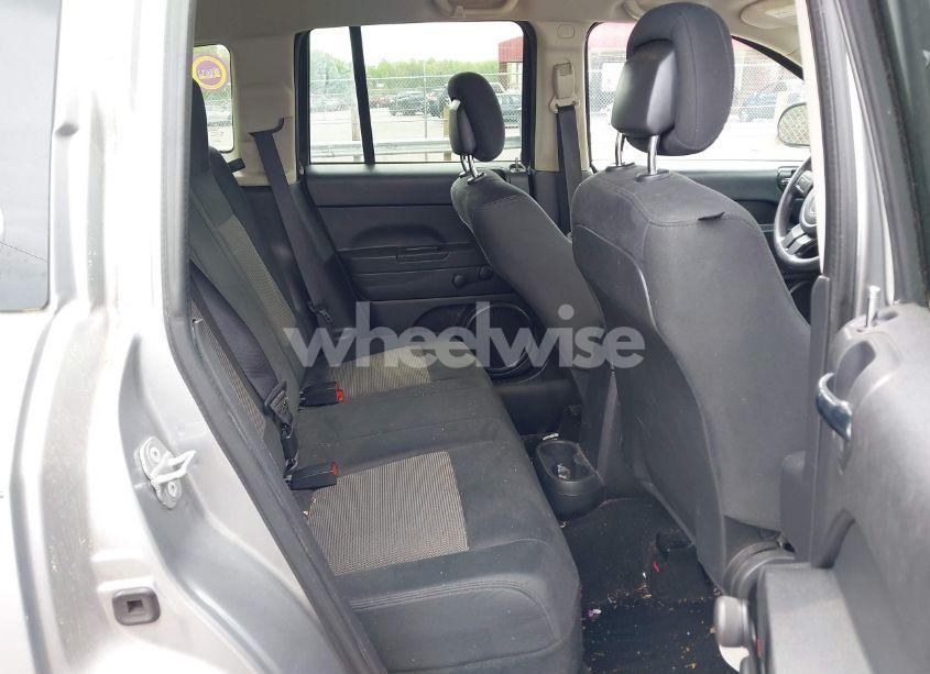 Photo 8 of 2014 Jeep Compass SPORT (VIN 1C4NJCBB9ED754355)