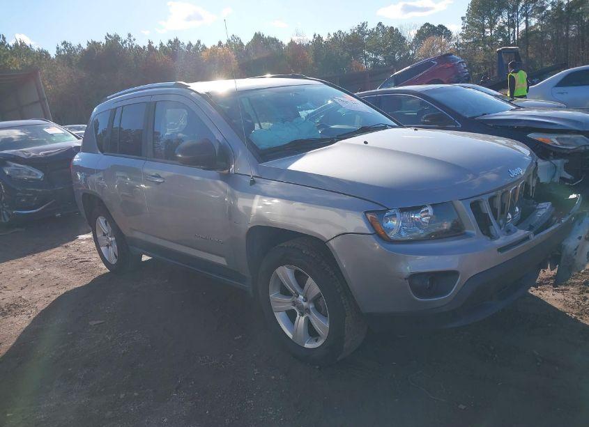 2014 Jeep Compass SPORT (VIN 1C4NJCBB9ED754551) main photo