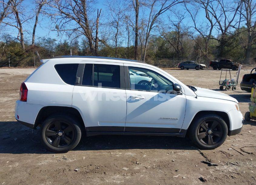 Photo 13 of 2014 Jeep Compass SPORT (VIN 1C4NJCBBXED794203)