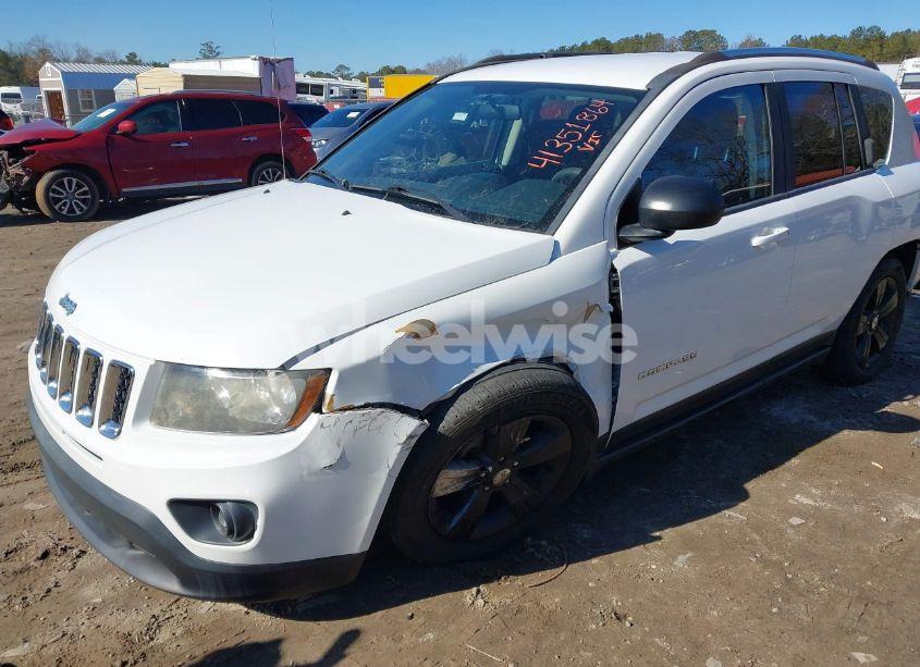 Photo 6 of 2014 Jeep Compass SPORT (VIN 1C4NJCBBXED794203)