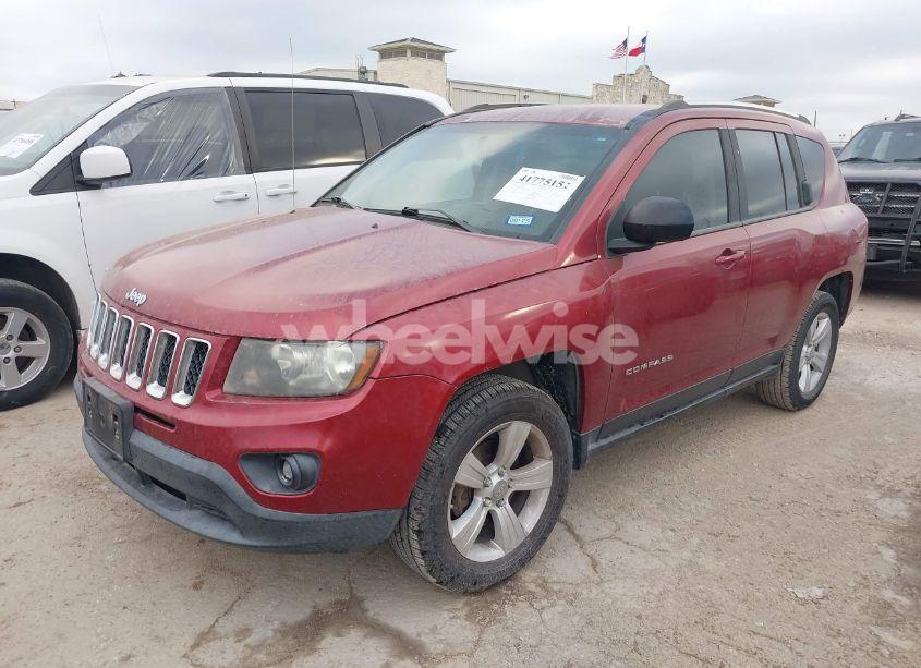 Photo 2 of 2014 Jeep Compass SPORT (VIN 1C4NJCBBXED914002)