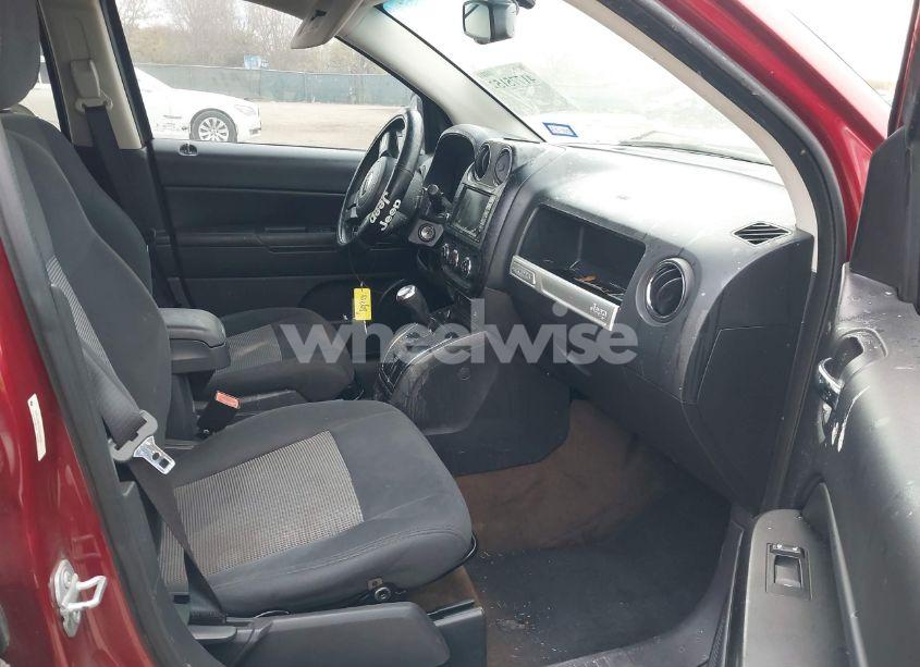 Photo 5 of 2014 Jeep Compass SPORT (VIN 1C4NJCBBXED914002)