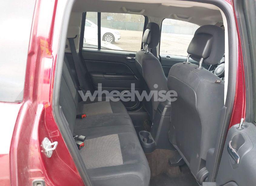 Photo 8 of 2014 Jeep Compass SPORT (VIN 1C4NJCBBXED914002)