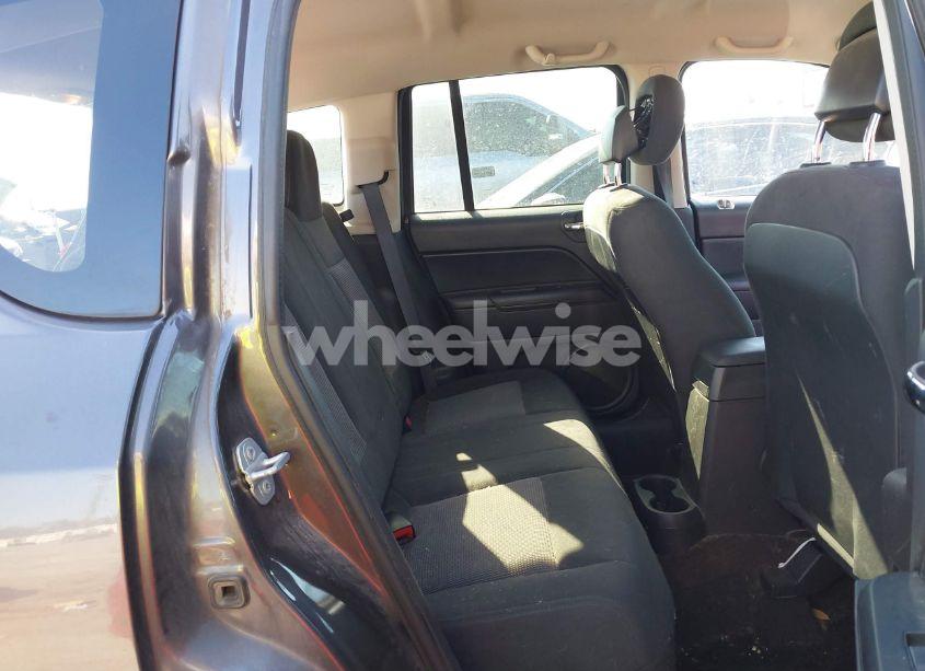 Photo 8 of 2015 Jeep Compass SPORT (VIN 1C4NJCBBXFD274472)