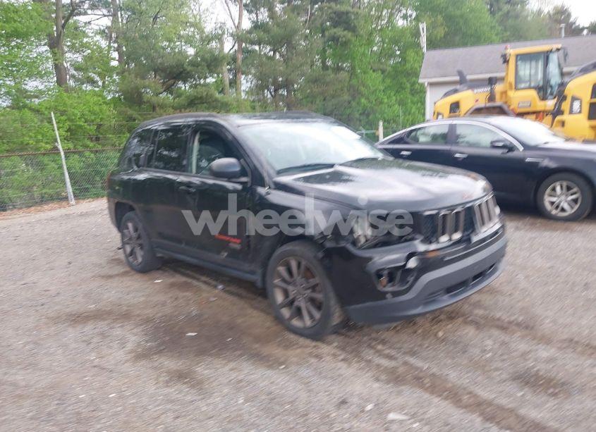 2017 Jeep Compass 75TH ANNIVERSARY EDITION FWD (VIN 1C4NJCBBXHD119701) main photo