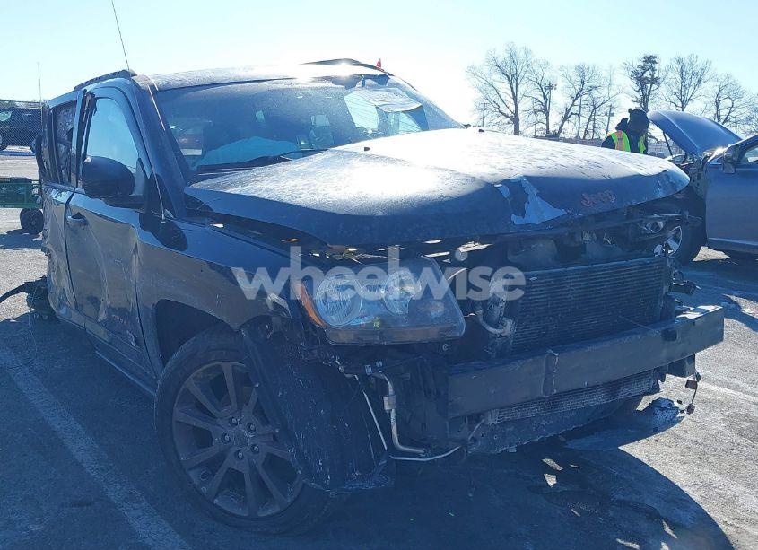 2017 Jeep Compass 75TH ANNIVERSARY EDITION FWD (VIN 1C4NJCBBXHD186444) main photo