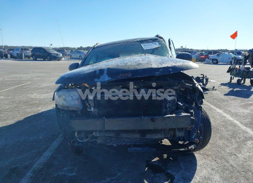 Photo 12 of 2017 Jeep Compass 75TH ANNIVERSARY EDITION FWD (VIN 1C4NJCBBXHD186444)