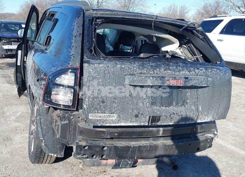 Photo 3 of 2017 Jeep Compass 75TH ANNIVERSARY EDITION FWD (VIN 1C4NJCBBXHD186444)