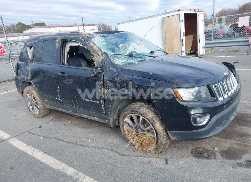 2015 Jeep Compass LIMITED (VIN 1C4NJCCB0FD371372) main photo