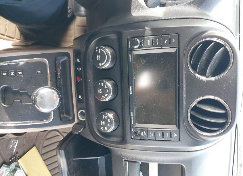 Photo 13 of 2012 Jeep Compass LIMITED (VIN 1C4NJCCB1CD610312)