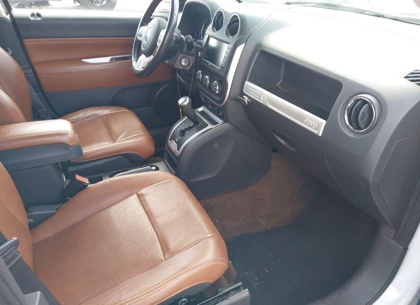 Photo 5 of 2014 Jeep Compass LIMITED (VIN 1C4NJCCB3ED652631)