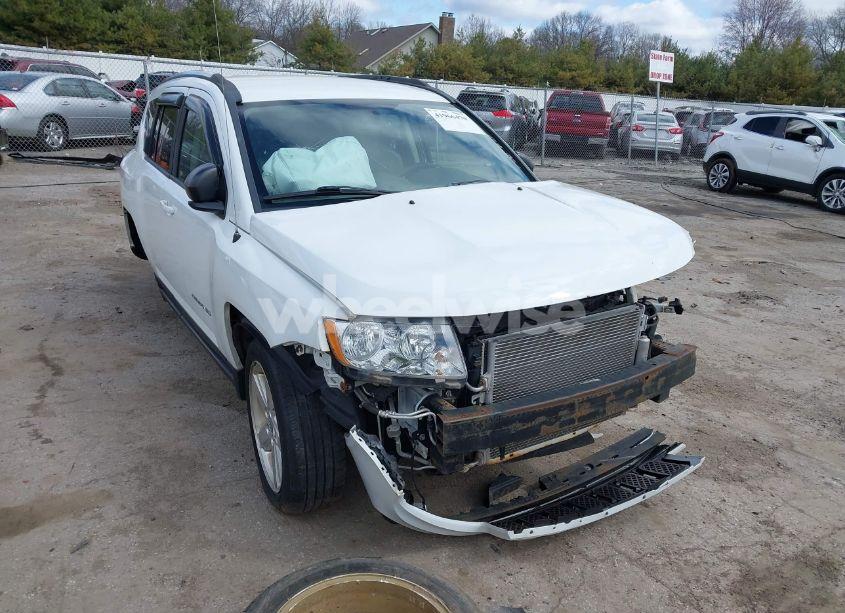 2013 Jeep Compass LIMITED (VIN 1C4NJCCB4DD201514) main photo