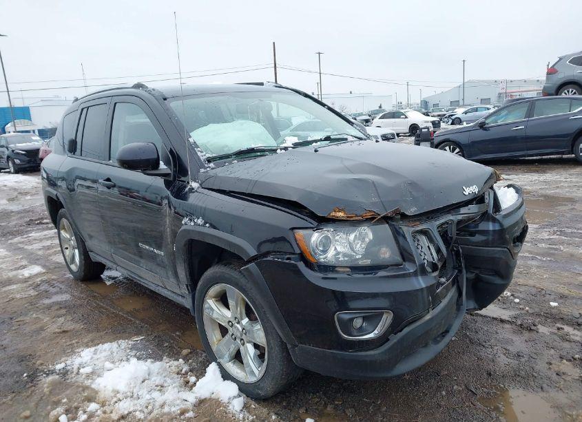 2014 Jeep Compass LIMITED (VIN 1C4NJCCB5ED515304) main photo