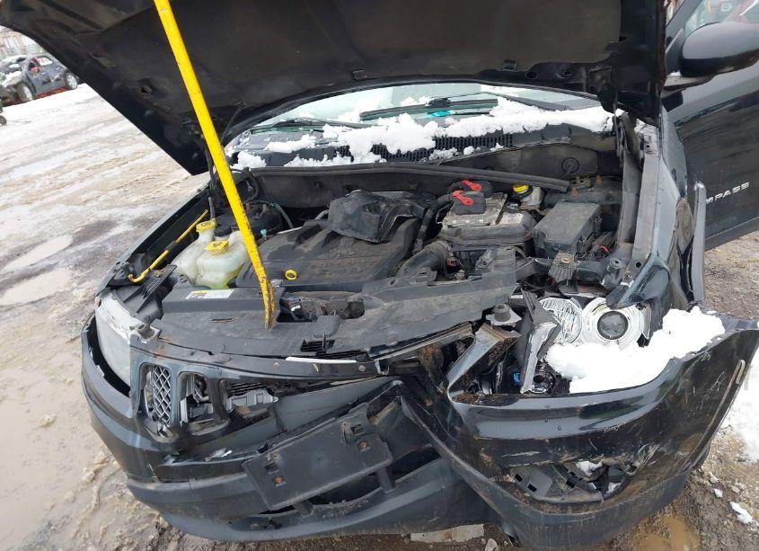 Photo 10 of 2014 Jeep Compass LIMITED (VIN 1C4NJCCB5ED515304)