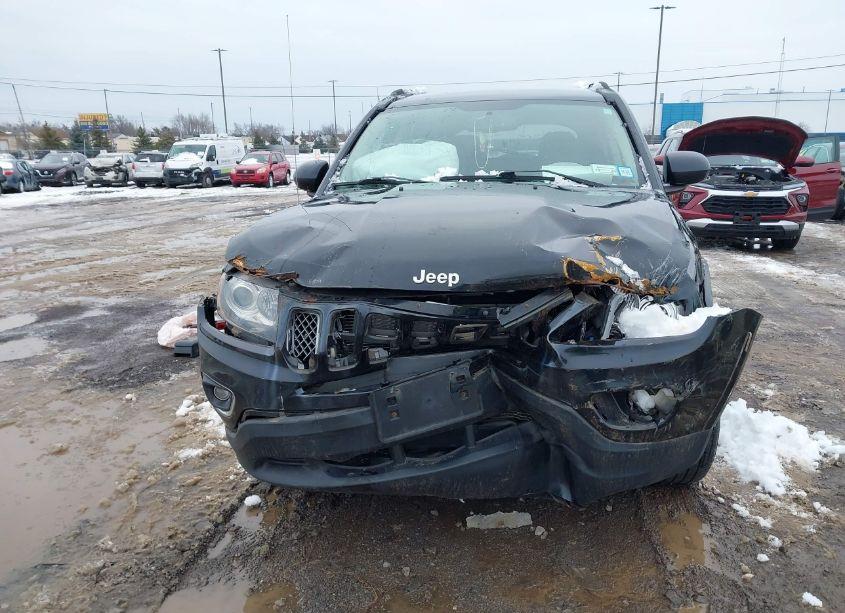 Photo 12 of 2014 Jeep Compass LIMITED (VIN 1C4NJCCB5ED515304)
