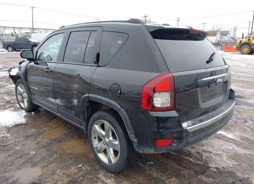 Photo 3 of 2014 Jeep Compass LIMITED (VIN 1C4NJCCB5ED515304)