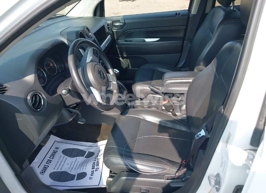 Photo 5 of 2014 Jeep Compass LIMITED (VIN 1C4NJCCB6ED672694)