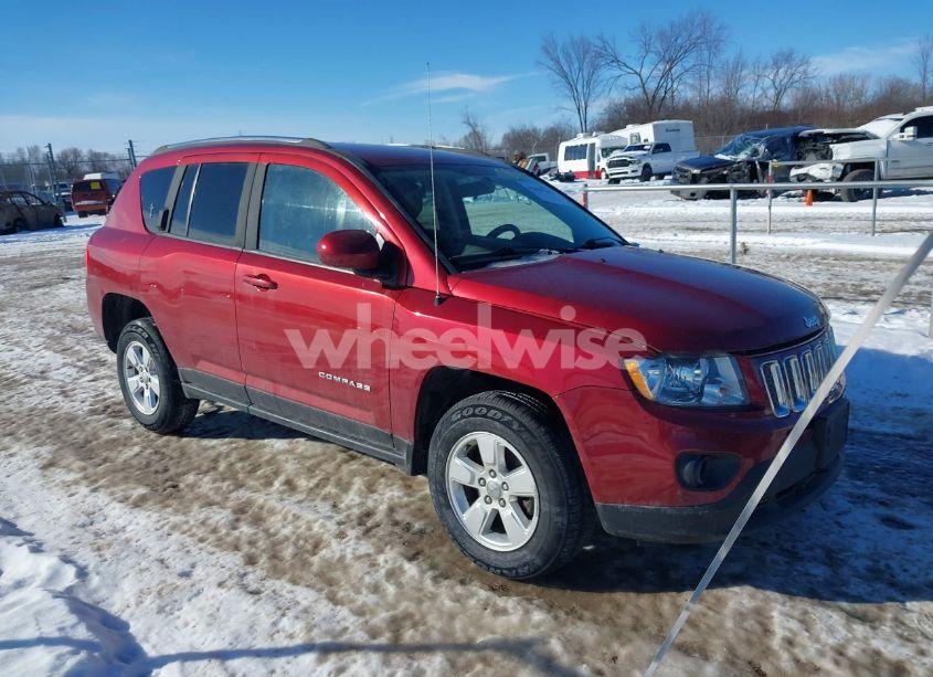 2014 Jeep Compass LATITUDE (VIN 1C4NJCEA0ED550580) main photo