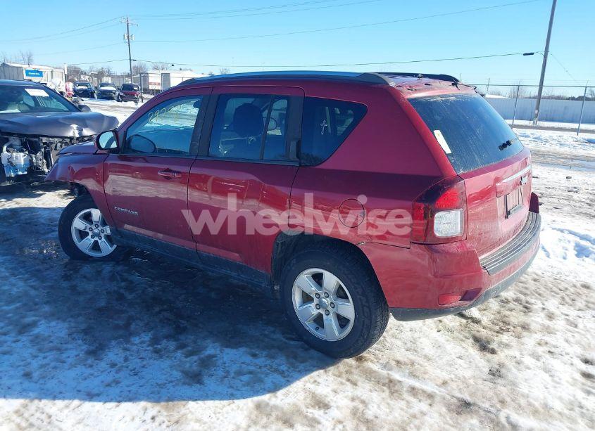 Photo 3 of 2014 Jeep Compass LATITUDE (VIN 1C4NJCEA0ED550580)