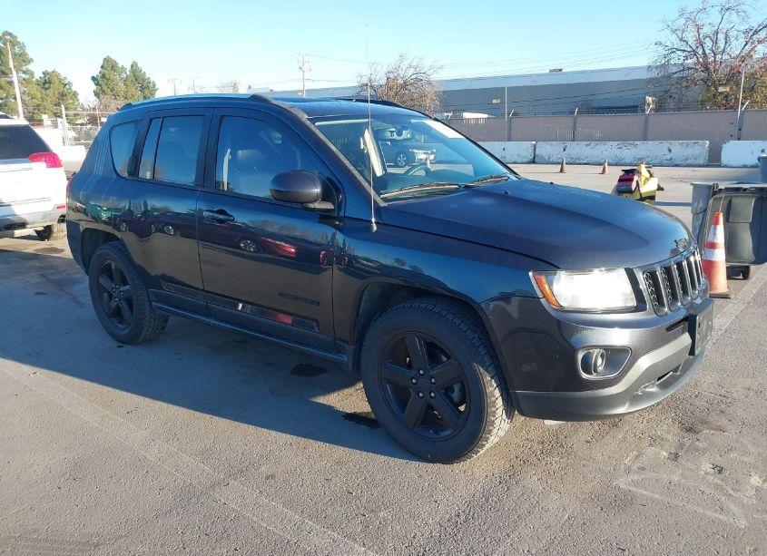 2014 Jeep Compass HIGH ALTITUDE (VIN 1C4NJCEA0ED853326) main photo