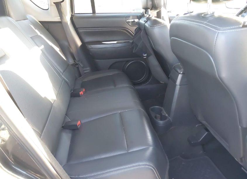 Photo 8 of 2014 Jeep Compass HIGH ALTITUDE (VIN 1C4NJCEA0ED853326)